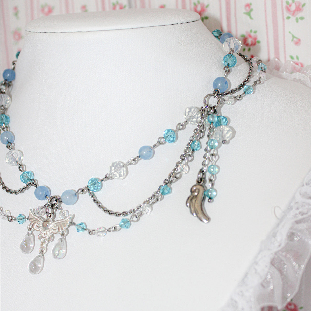 Collier Bloom