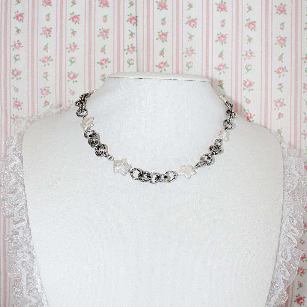 Collier Chained
