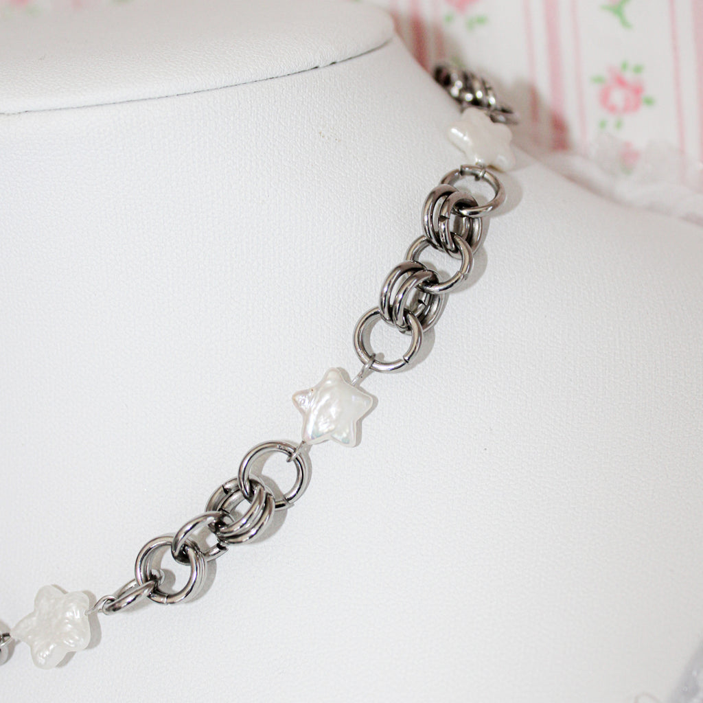 Collier Chained