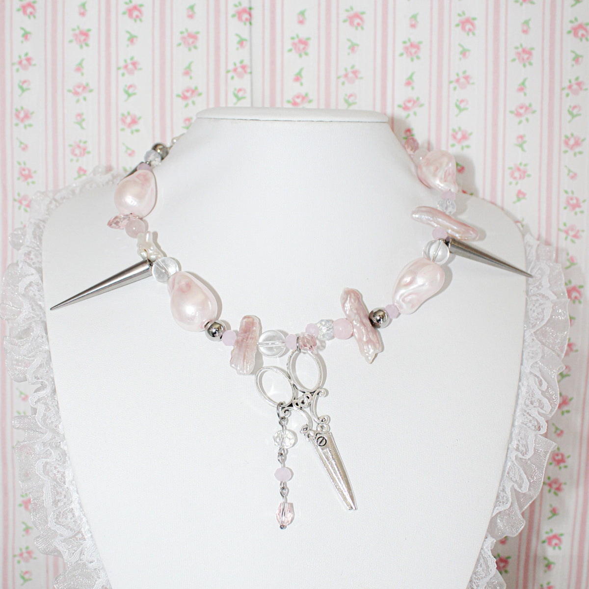 Collier Charmy