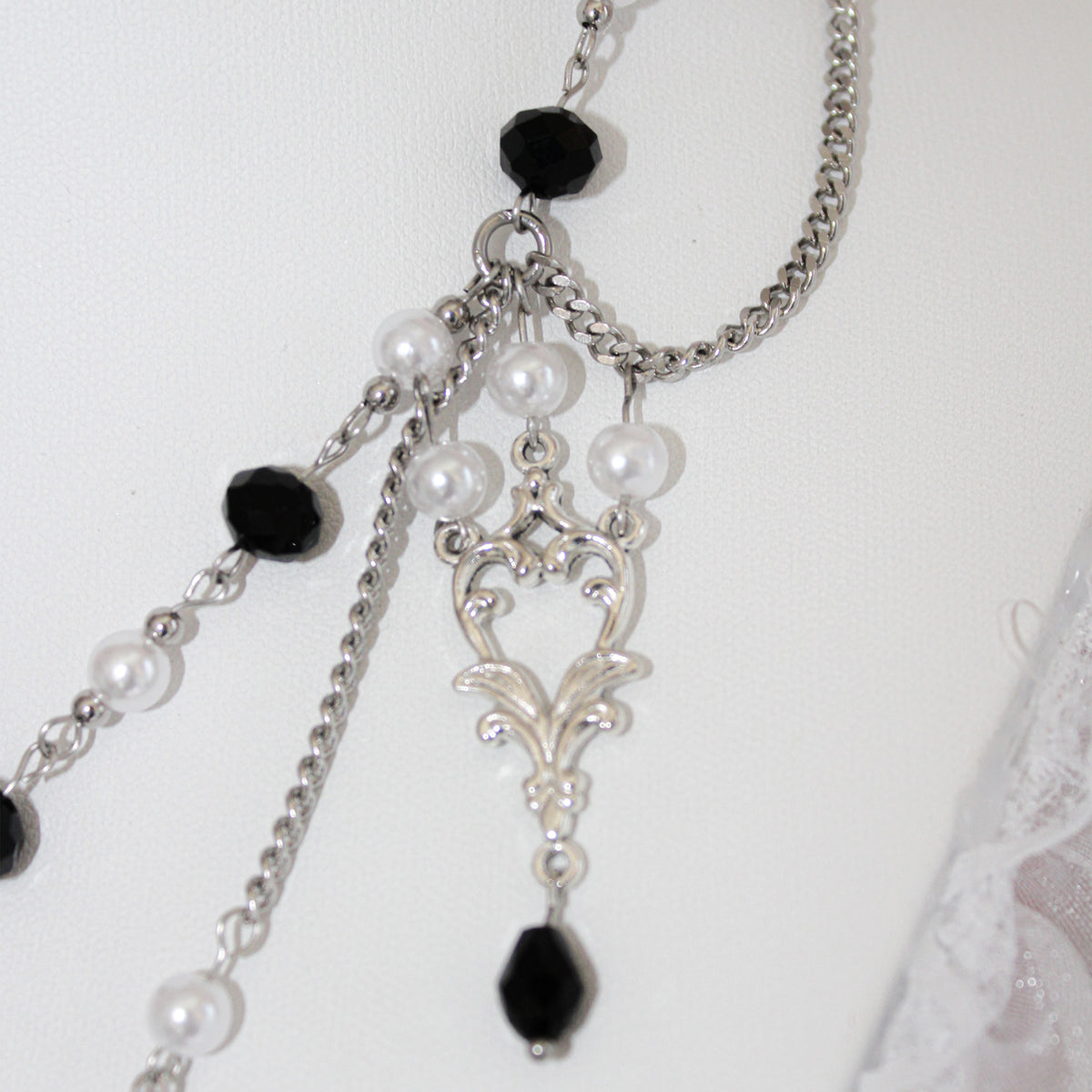 Collier Parasite