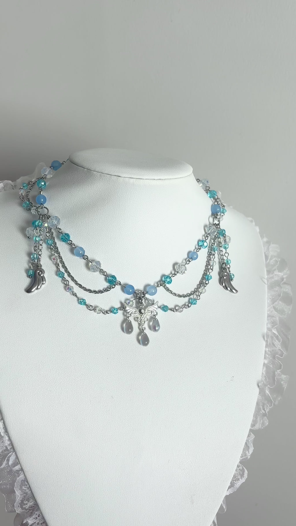 Collier Bloom